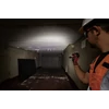 Kép 13/14 - MILWAUKEE 4933479637 Akkus LED zseblámpa 2000 lumen állítható fókusszal L4 FL2000-301 (1 x 3,0 Ah akku + USB)