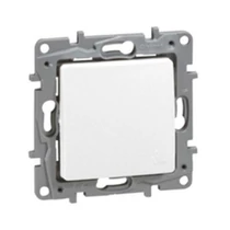 LEGRAND 764500 Niloé Egy pólusú kapcsoló körömmel fehér