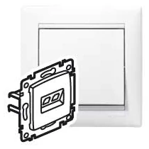 LEGRAND 774230 Valena RJ45 aljzat Cat5e fehér