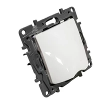 LEGRAND 764546 Niloé kábelkivezető fehér LEGRAND 764546 Niloé kábelkivezető fehér