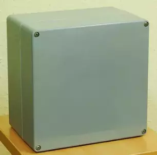 CSATÁRI CSP 10252516 Poliészter doboz szürke 250x250mm