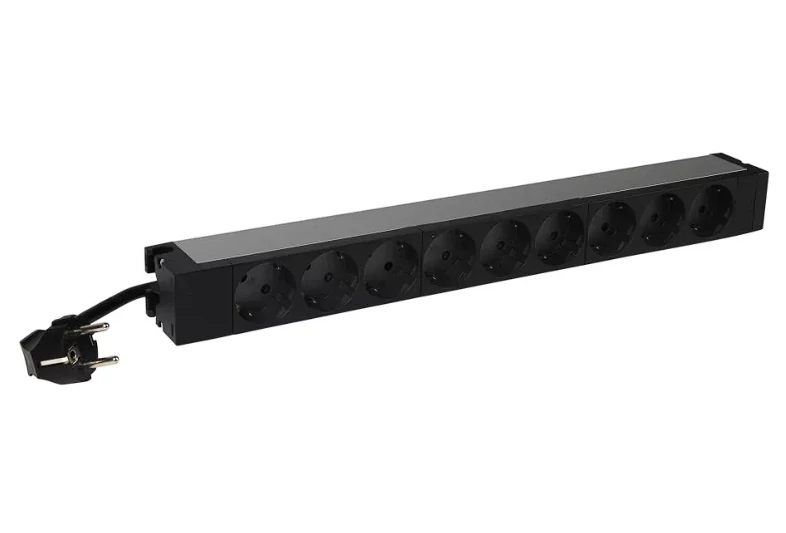 LEGRAND 646812 Energiaelosztó egység (PDU) 16A lengő dugós-csatlakozás földelt csatlakozó 3m-kábel 230V LEGRAND 646812